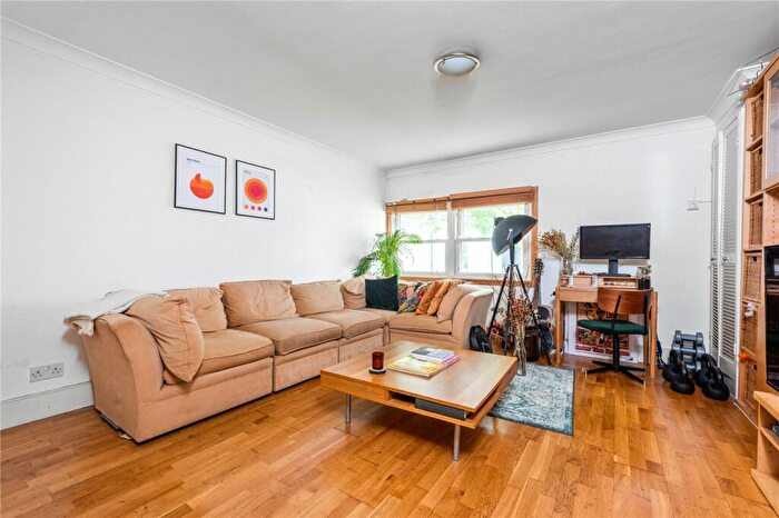 1 Bedroom Apartment To Rent In Linden Mews, London, N1