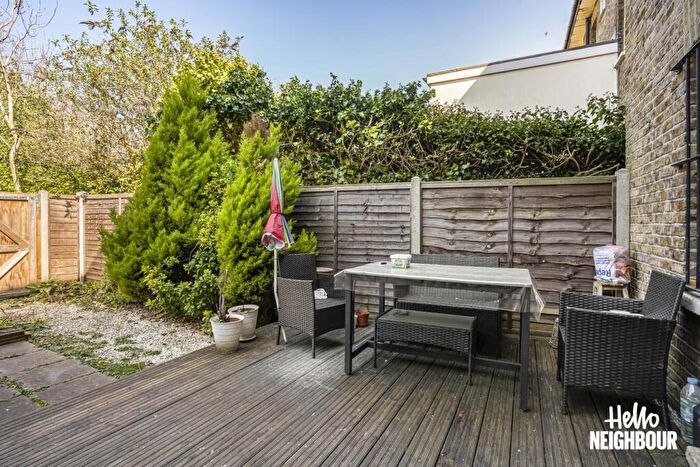 2 Bedroom Apartment To Rent In Selhurst Road, London, SE25