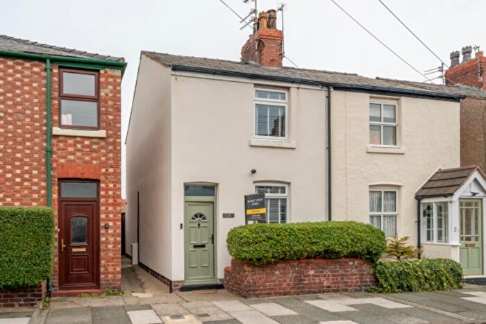 2 Bedroom Semi-Detached House For Sale In Celtic Road, CH47
