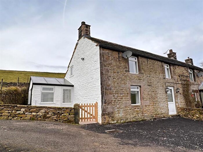 2 Bedroom House To Rent In Quarnford, SK17