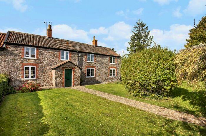 4 Bedroom Semi-Detached House For Sale In Longcross, Cromhall, GL12