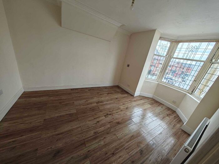 1 Bedroom Flat To Rent In Dewsbury Road, LS11
