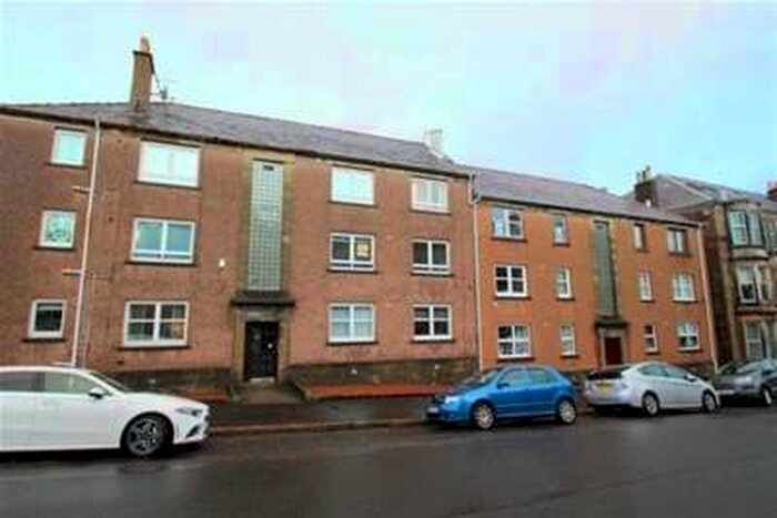 2 Bedroom Flat To Rent In Ardgowan Street, Greenock, PA16
