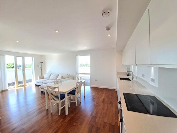 2 Bedroom Penthouse To Rent In Battersea Park Road, Battersea, London, SW11