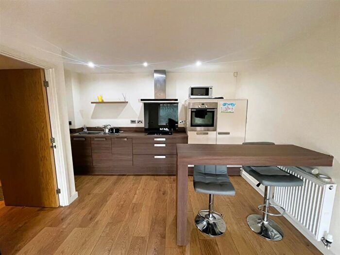 2 Bedroom Apartment To Rent In Rectory Court, Mere Lane, Armthorpe, Doncaster, DN3