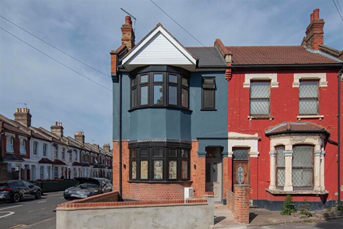 3 Bedroom End Of Terrace House For Sale In Reginald Road, Forest Gate, E7