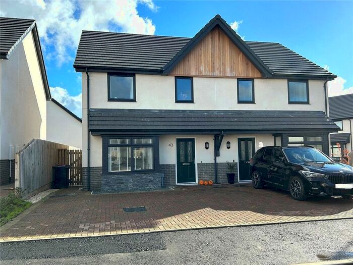 3 Bedroom Semi-Detached House For Sale In Ffordd Kyffin, Pant Y Coed, Llangefni, Anglesey, LL77