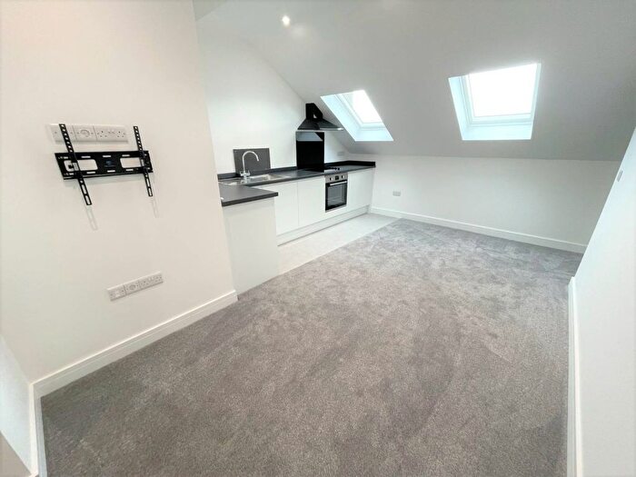 1 Bedroom Flat To Rent In Rolle Street, Exmouth, EX8