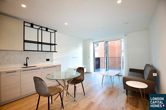 1 Bedroom Apartment To Rent In Curlew House Hawser Lane London, E14