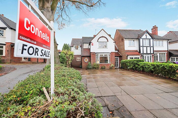 4 Bedroom Detached House For Sale In Broad Lane, Finchfield, Wolverhampton, WV3