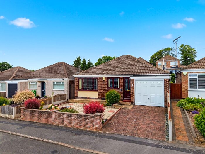 2 Bedroom Bungalow For Sale In Moorsholm Drive, Nottingham, Nottinghamshire, NG8