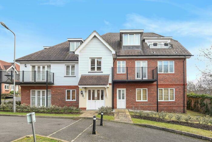 2 Bedroom Apartment To Rent In Freer Crescent, High Wycombe, HP13