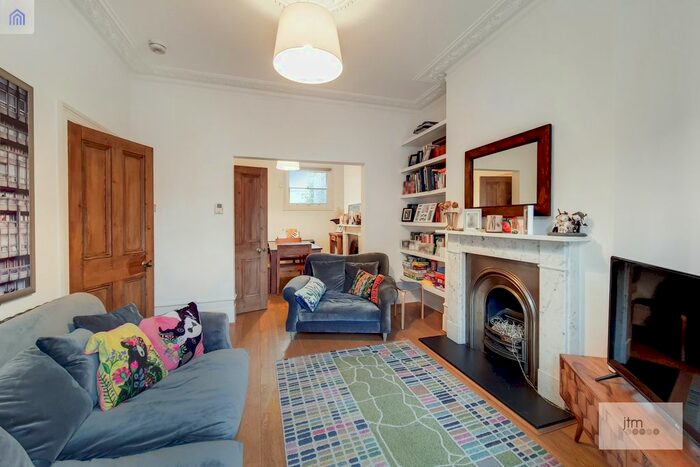 4 Bedroom Terraced House To Rent In Dresden Road, London, N19