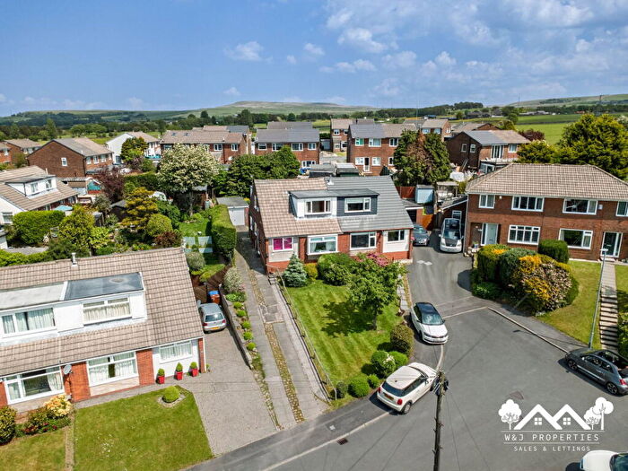 4 Bedroom Semi-Detached House For Sale In Shelley Drive, Baxenden Accrington, BB5