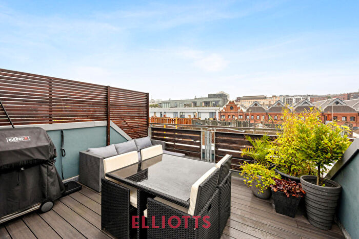 3 Bedroom Town House For Sale In Vine Street, Brighton, BN1