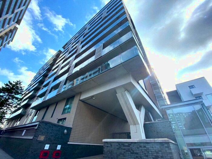 2 Bedroom Apartment To Rent In Spectrum, Block, Blackfriars Road, Salford, M3