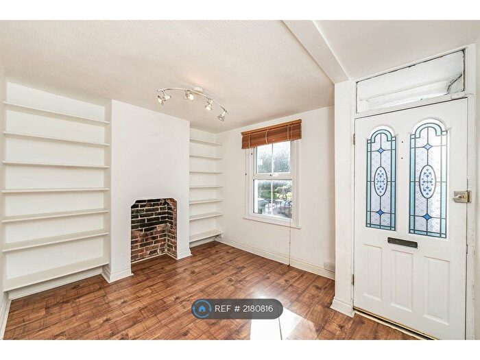 2 Bedroom Terraced House To Rent In Alpine Street, Reading, RG1