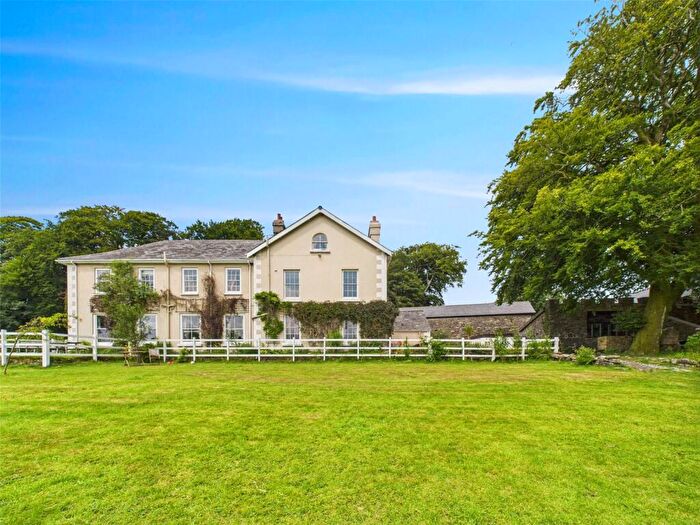 9 Bedroom Hotel For Sale In Princetown, Dartmoor, Devon, PL20