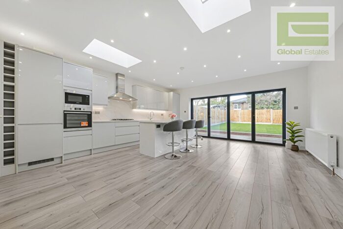 Terraced House To Rent In Harrow Road, Wembley, HA9