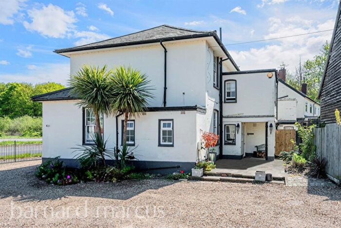 4 Bedroom Semi Detached House For Sale In Horsham Road, Mid Holmwood, Dorking, RH5