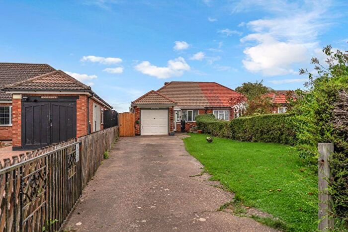 3 Bedroom Semi-Detached Bungalow For Sale In Town Road, Tetney, DN36
