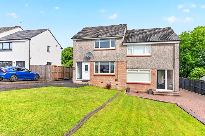 3 Bedroom Semi Detached House For Sale In Tanzieknowe Road, Cambuslang, Glasgow, G72