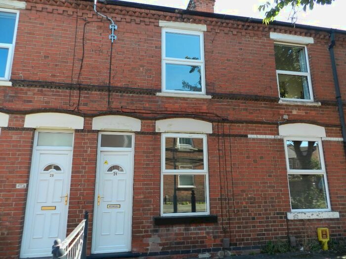 2 Bedroom Town House To Rent In Wallet Street, Nottingham, Nottinghamshire, NG4