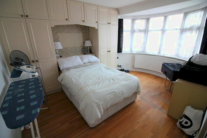 4 Bedroom Terraced House To Rent In Brampton Road, London, NW9