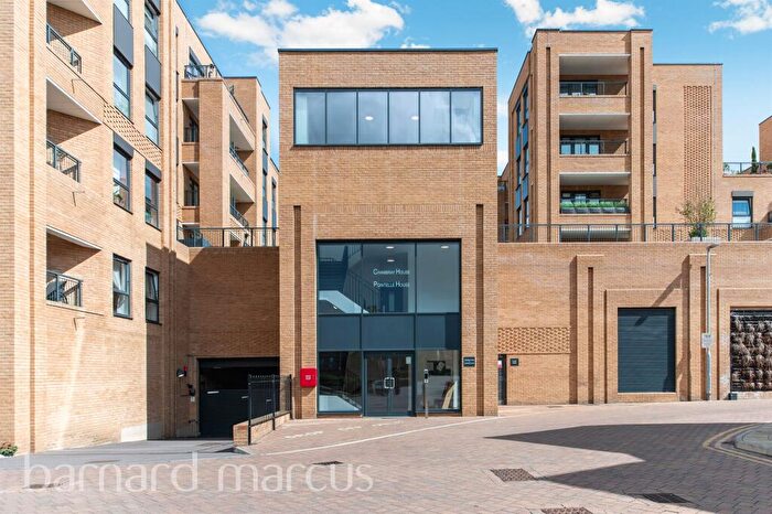 2 Bedroom Flat For Sale In London Road, Wallington, SM6