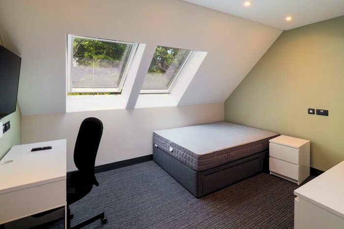 1 Bedroom Private Hall To Rent In Flat, Sar Court, Woodland Way, Canterbury, Kent, CT2