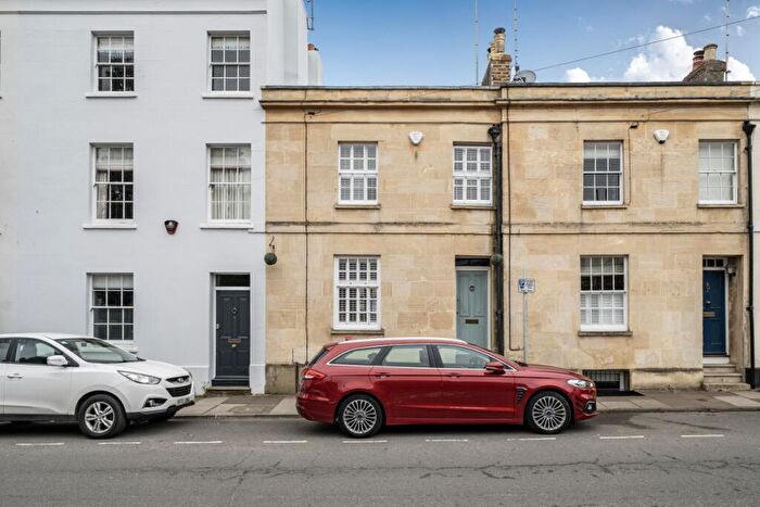 3 Bedroom Terraced House To Rent In Keynsham Road Cheltenham, GL53