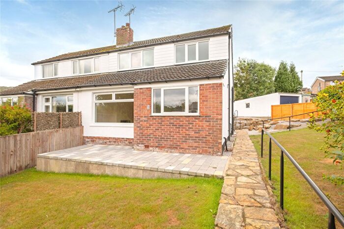 3 Bedroom Semi-Detached House For Sale In Lime Avenue, Thongsbridge, Holmfirth, HD9
