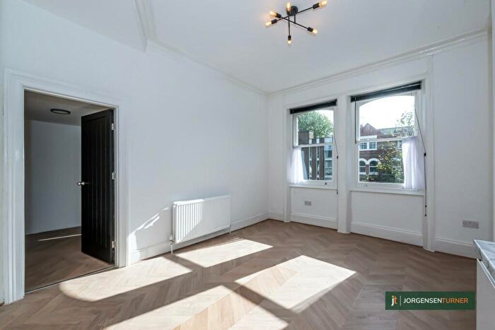 1 Bedroom Apartment To Rent In Brondesbury Villas, London, NW6