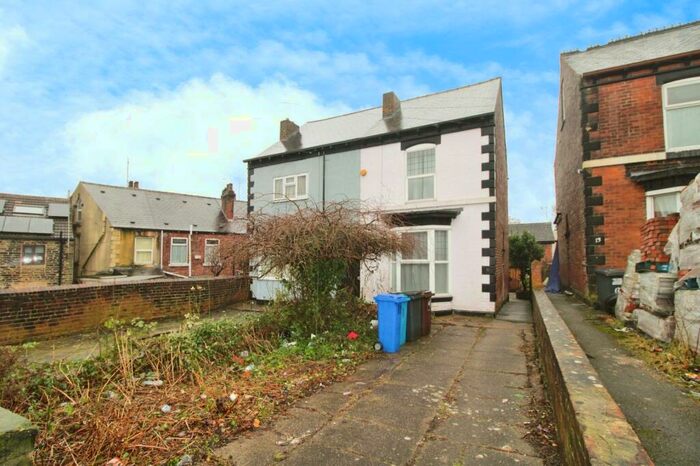 3 Bedroom Semi-Detached House To Rent In Shirecliffe Lane, Sheffield, South Yorkshire, S3