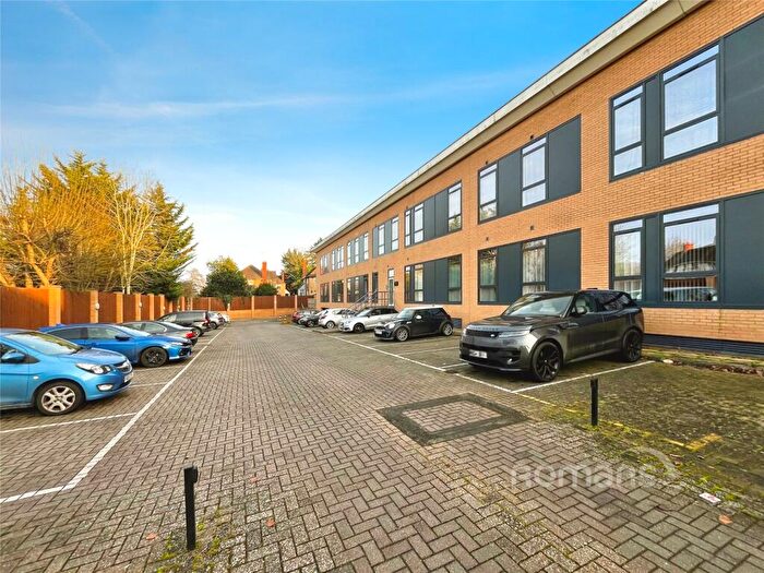 1 Bedroom Apartment For Sale In Clivemont Road, Maidenhead, Berkshire, SL6