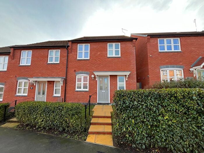 3 Bedroom Terraced House To Rent In King Lane, Burton-On-Trent, DE13
