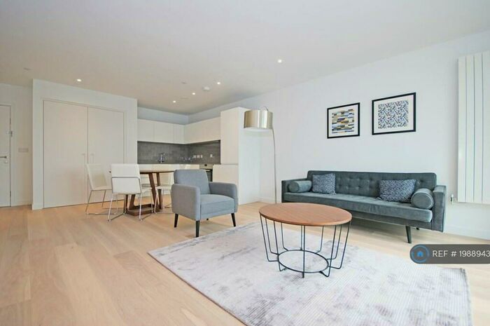 1 Bedroom Flat To Rent In Fairwater House, London, E16