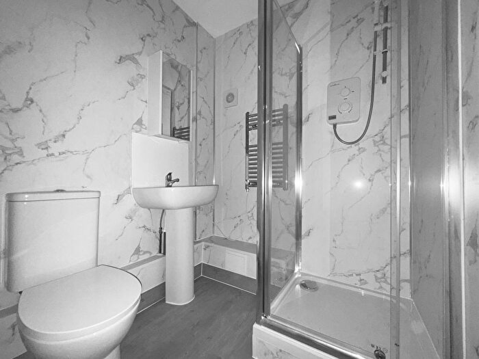 1 Bedroom Studio To Rent In Emanuel Avenue, Ealing, W3