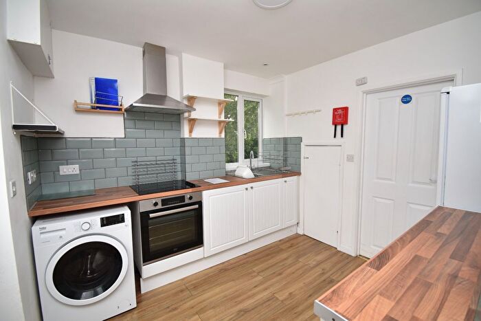 4 Bedroom Terraced House To Rent In Glasney Place, Penryn, TR10