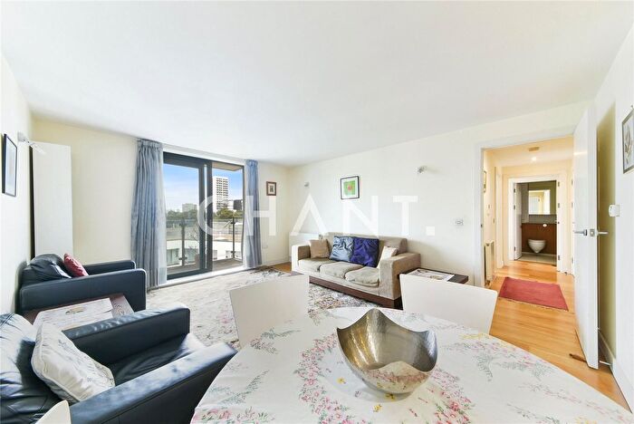 2 Bedroom Flat To Rent In Gifford Street, London, N1