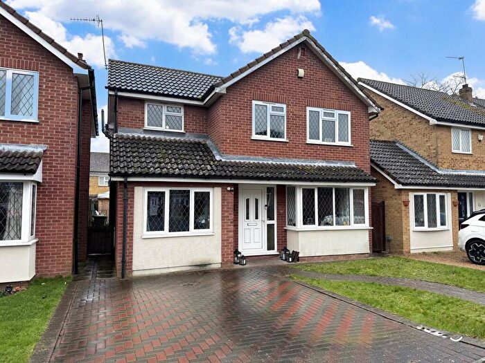 4 Bedroom Detached House For Sale In Lapwing Drive, Heybridge, CM9