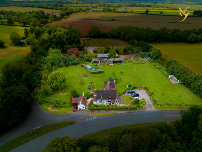 4 Bedroom Detached House For Sale In The Old Smithy, Longdon, Tewkesbury, GL20
