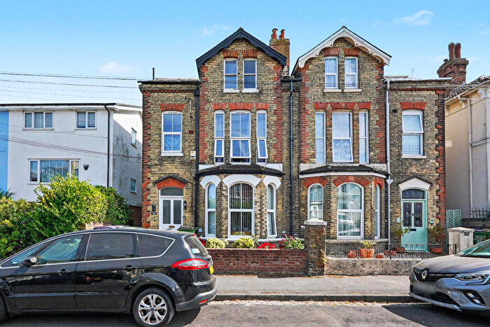 1 Bedroom Flat For Sale In Flat, Claremont Road, Folkestone, CT20