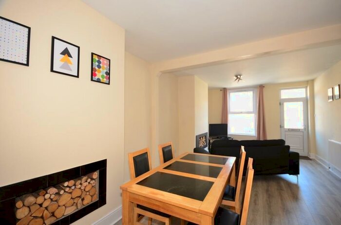 4 Bedroom Terraced House To Rent In Kingsley Road, Maidstone, Kent, ME15