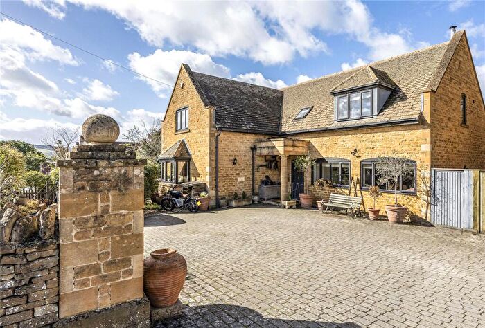 5 Bedroom Detached House For Sale In Broadway Road, Toddington, Gloucestershire, GL54