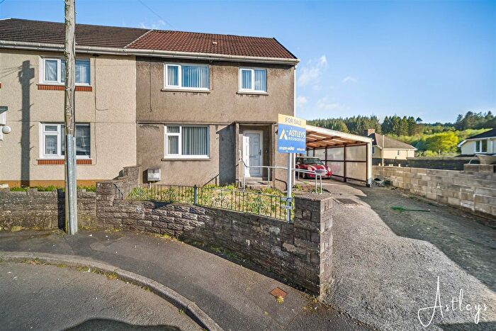 3 Bedroom Semi-Detached House For Sale In Maesgwyn, Port Talbot, SA12