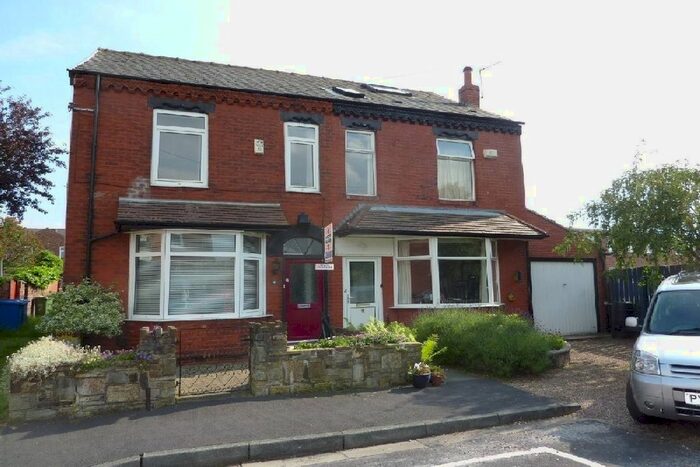 3 Bedroom Semi-Detached House To Rent In Linton Road, Sale, M33