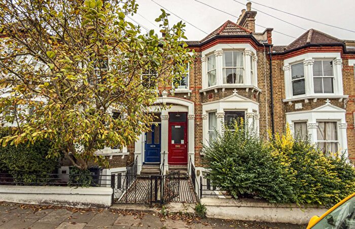 5 Bedroom Terraced House For Sale In Waller Road, New Cross, SE14