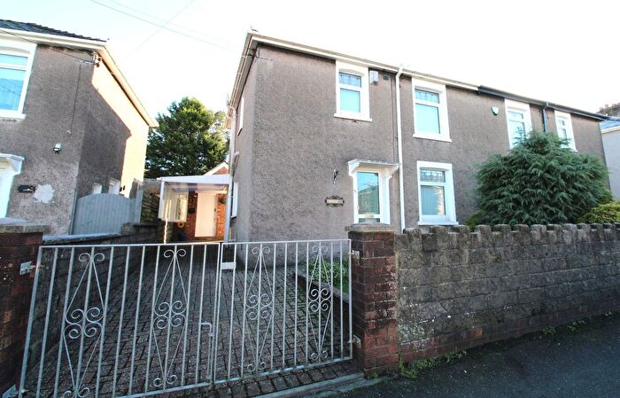 3 Bedroom Semi Detached House For Sale In Heol Ganol, Sarn, Bridgend, Bridgend County., CF32