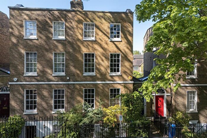 4 Bedroom Semi Detached House For Sale In Camberwell Grove, Camberwell, SE5